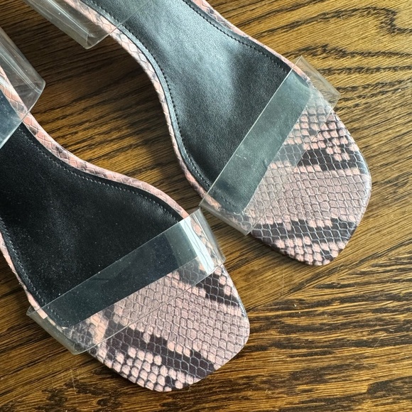 New Marc Fisher Pink Snakeskin Kitten Heel Clear Strap Open Toe Sandals 9.5M - Picture 10 of 11